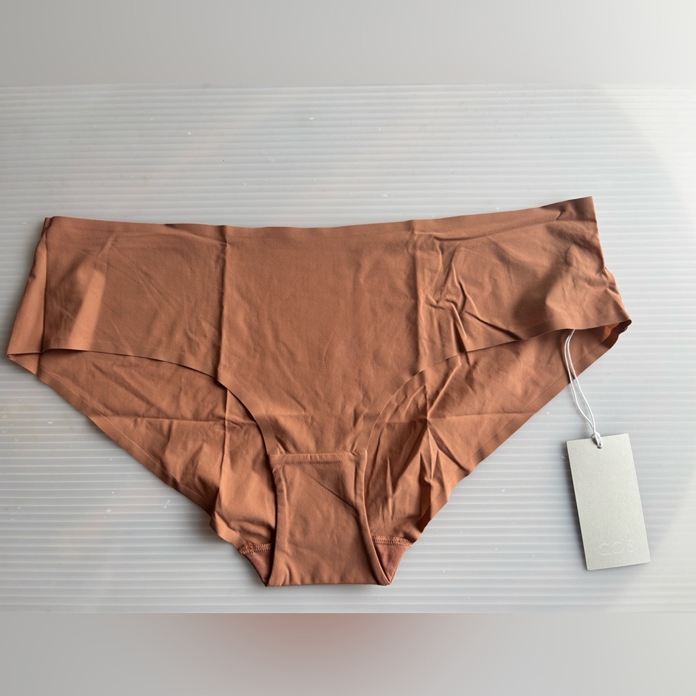 Cos Seamless Cheeky Underwear Bottom